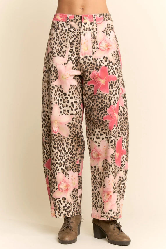DP52083A Leopard Floral Pants