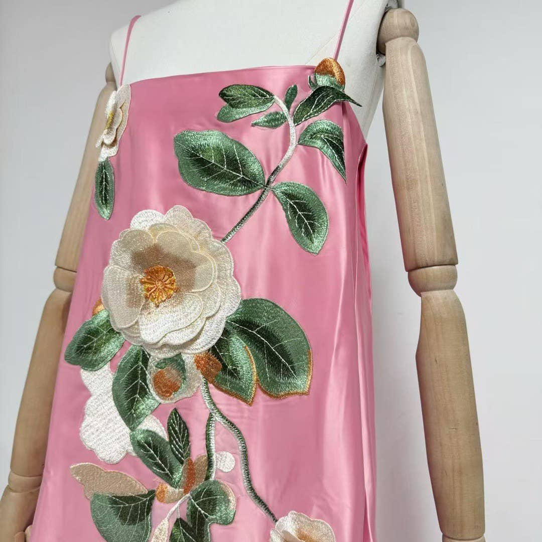 DR685Y Floral Embroidered Backless Suspender Short Skirt