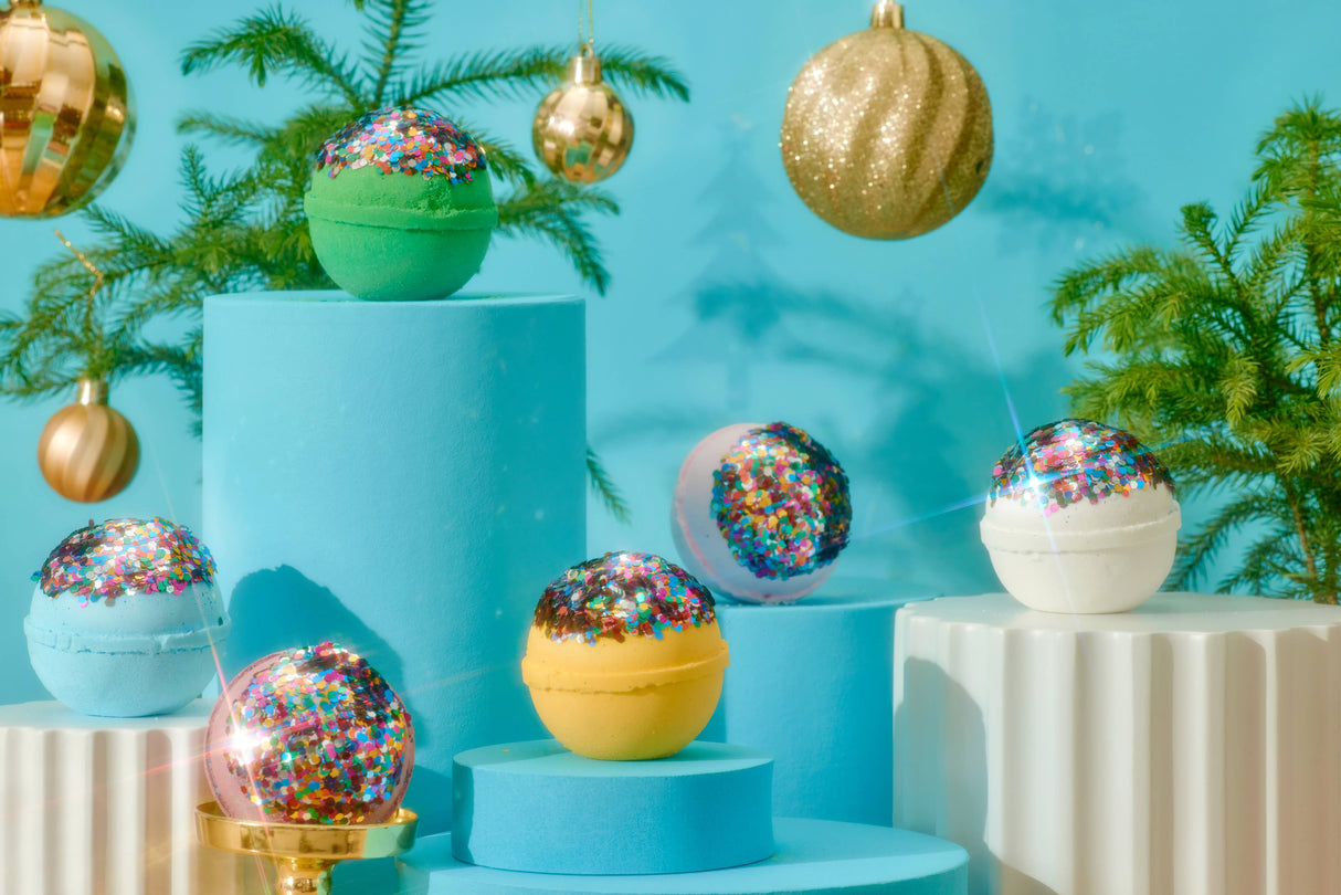 Merry & Bright Assorted Bath Bomb 12-pack