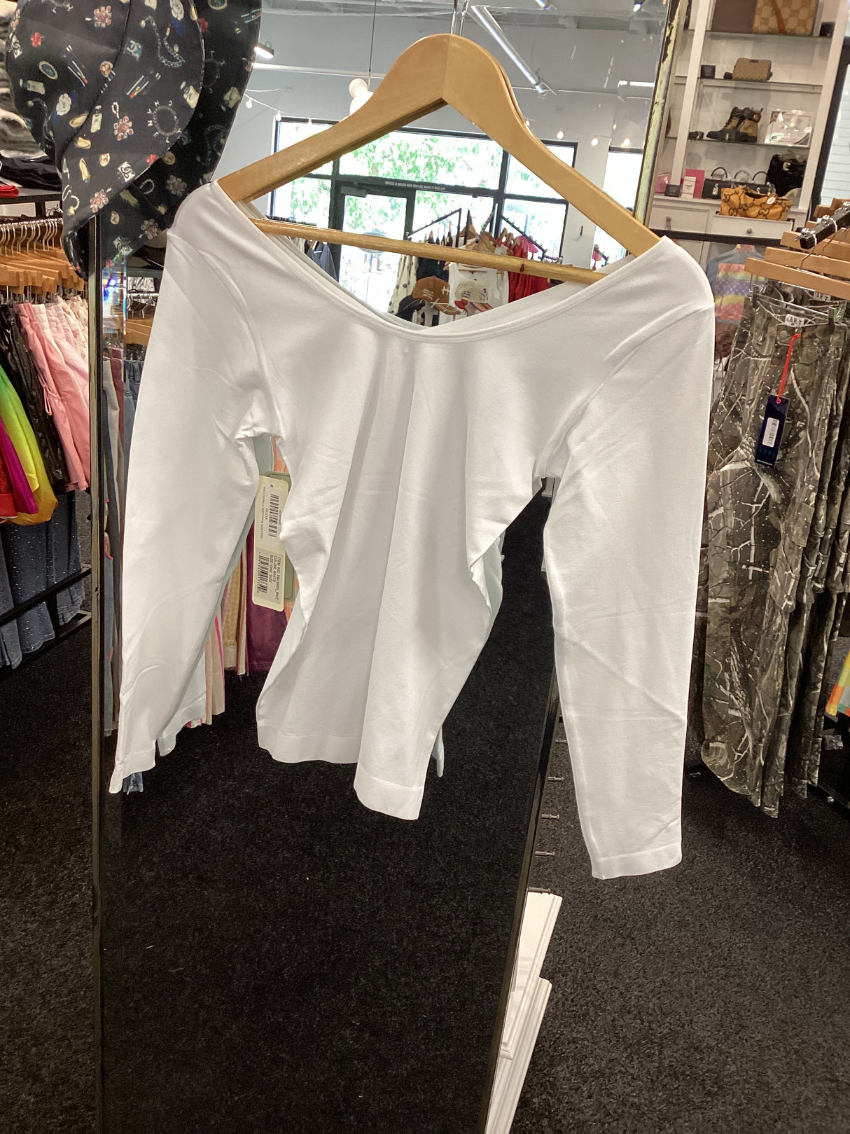 SML640N Reversible V Neck/Crew