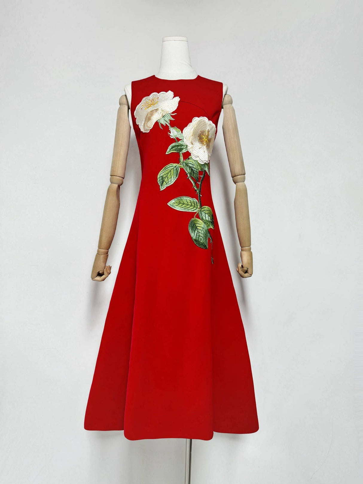 DR750Y Sleeveless 3D Floral Embroidered Elegant Long Dress