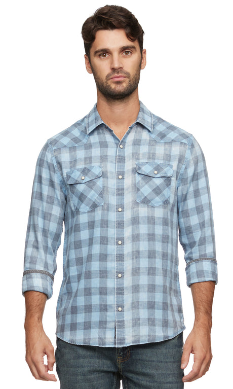 SP23WS1390 Flag and Anthem Flannel Button Down