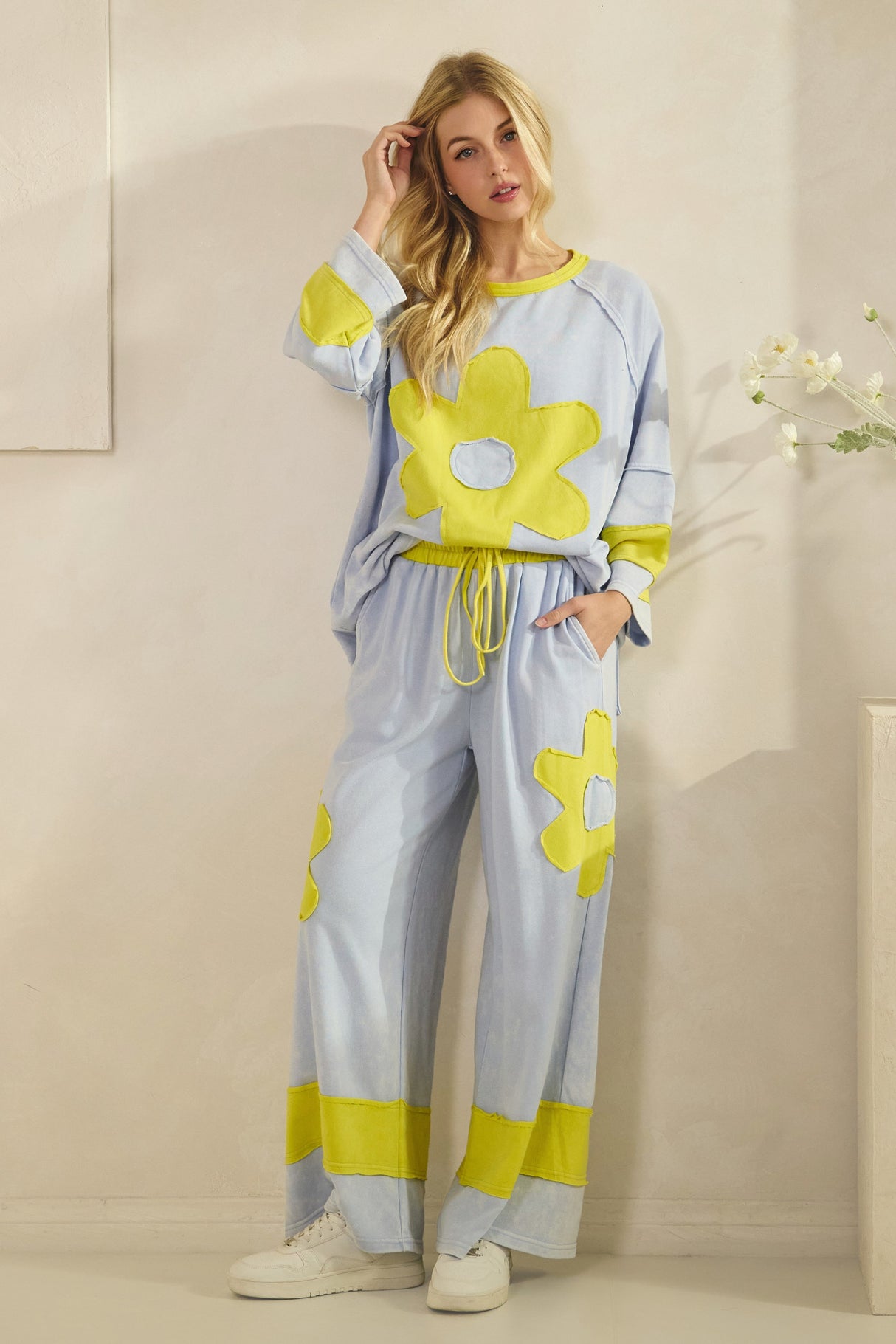 SP8406 - Flower Denim Pants