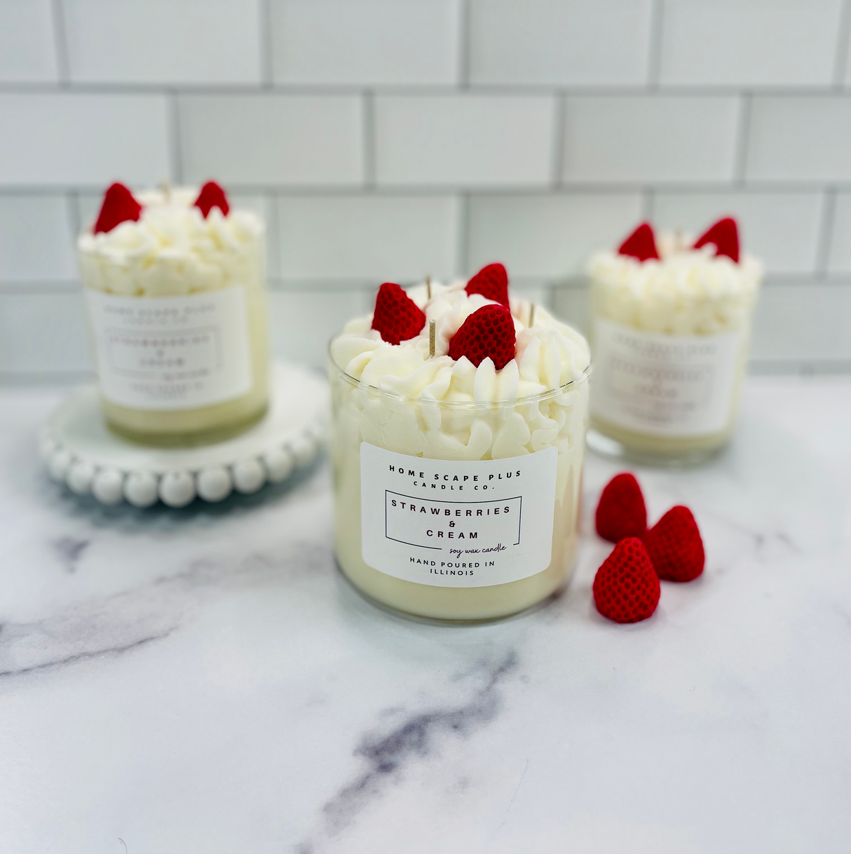 Soy Wax Candle/Strawberries & Cream 11oz or 18oz