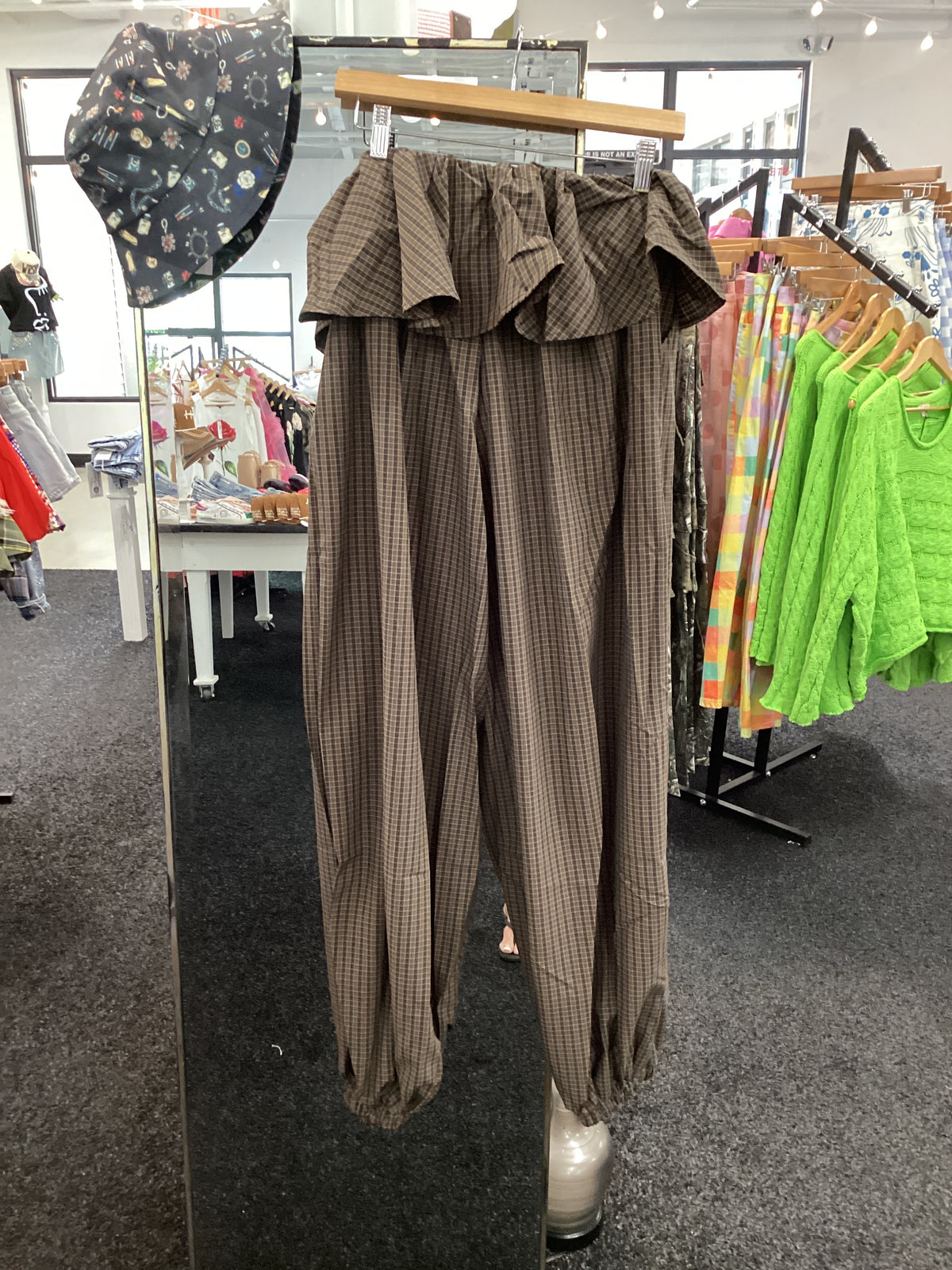 HP3023 Brown Checkered Balloon Pants