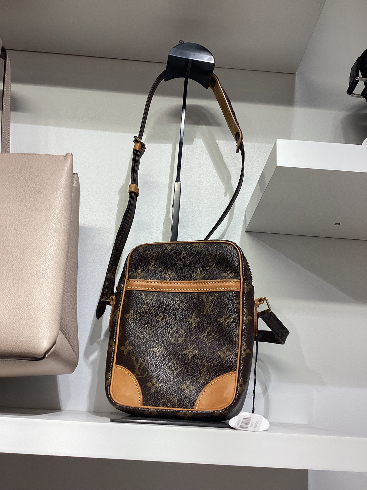 L Crossbody