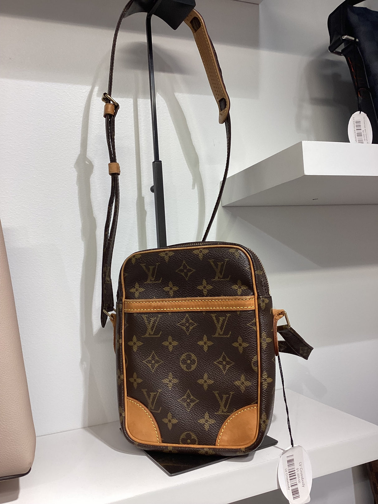 L Crossbody