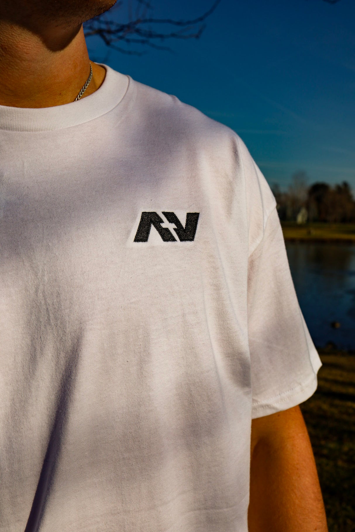 37SRHCTU Savior "logo" Embroidered Tee