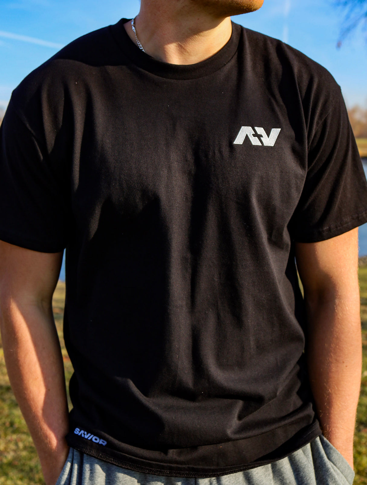 37SRHCTU Savior "logo" Embroidered Tee