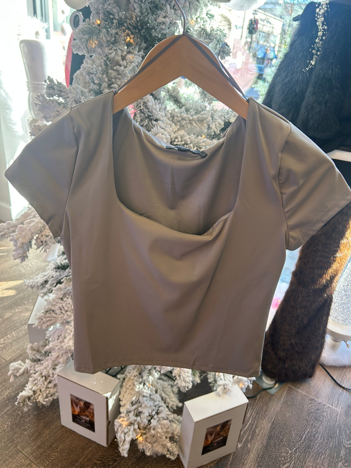 PT17944 - Nova Slim Fit Square Neck