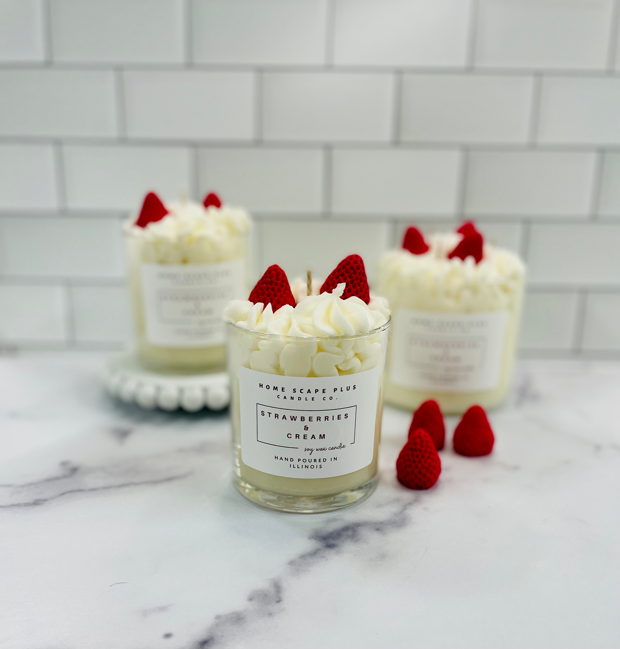 Soy Wax Candle/Strawberries & Cream 11oz or 18oz