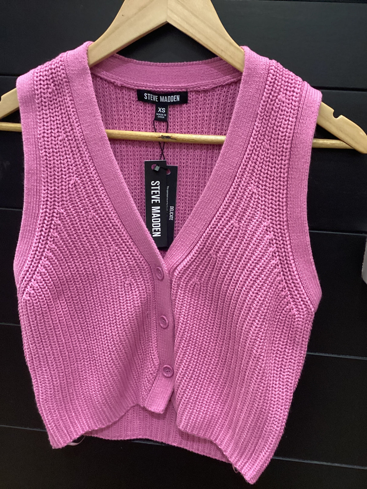 BP106845 LILO SWEATER VEST CROCUS