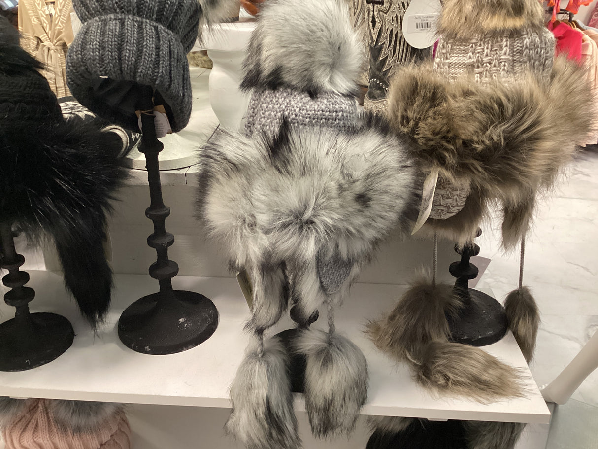 20483 BAYKA Hat (light grey)