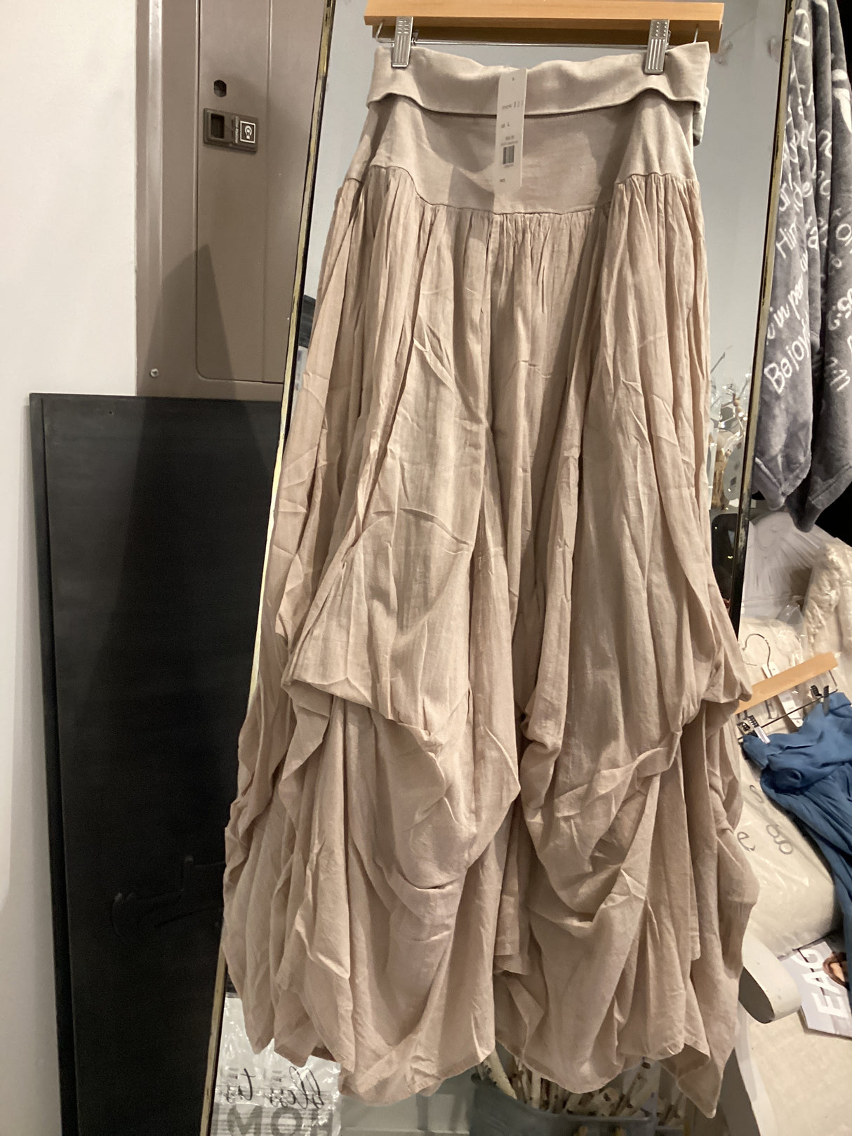 S-131-Sand-Long Bubble Skirt