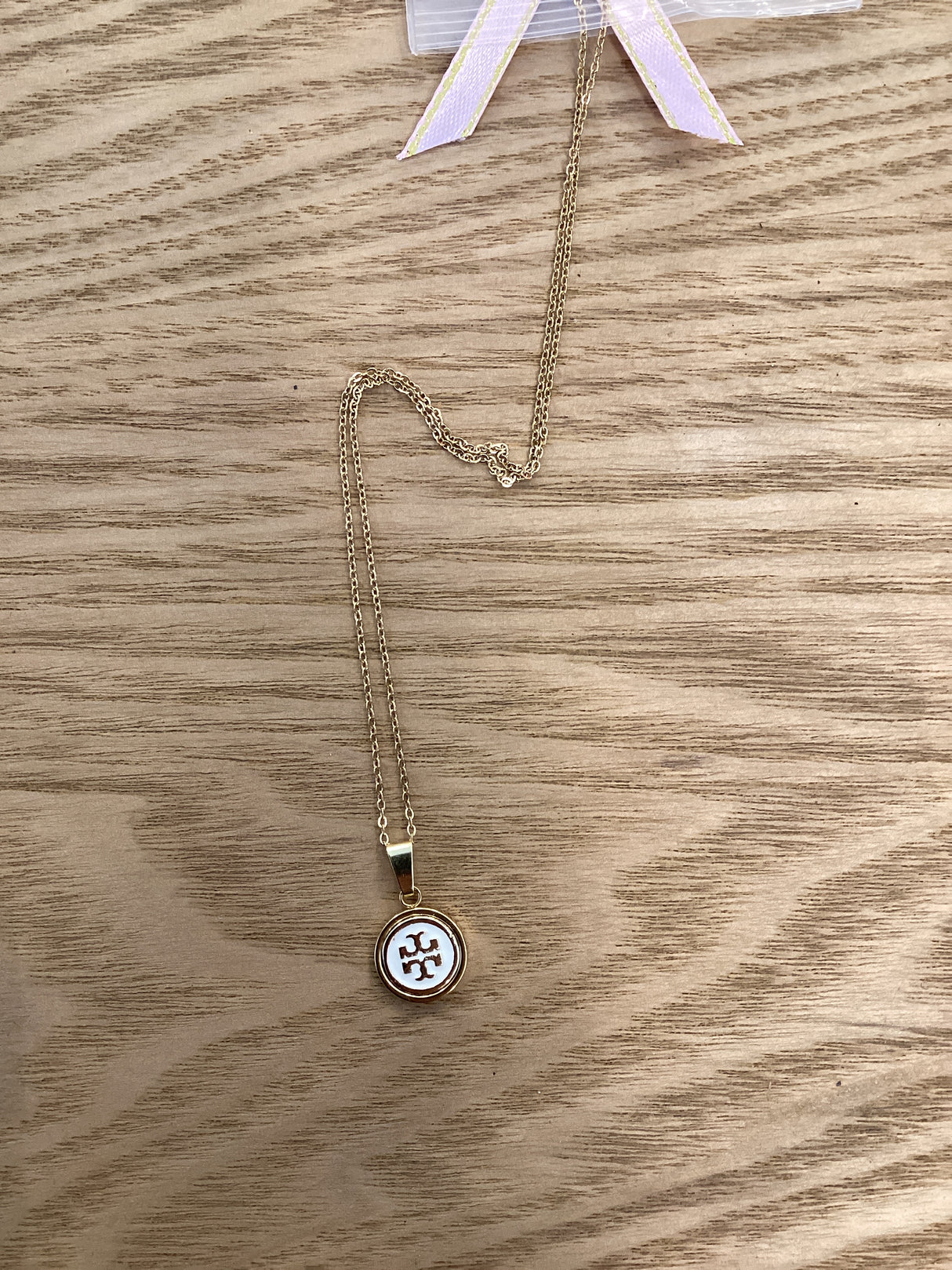 6C Necklace Tori Burch