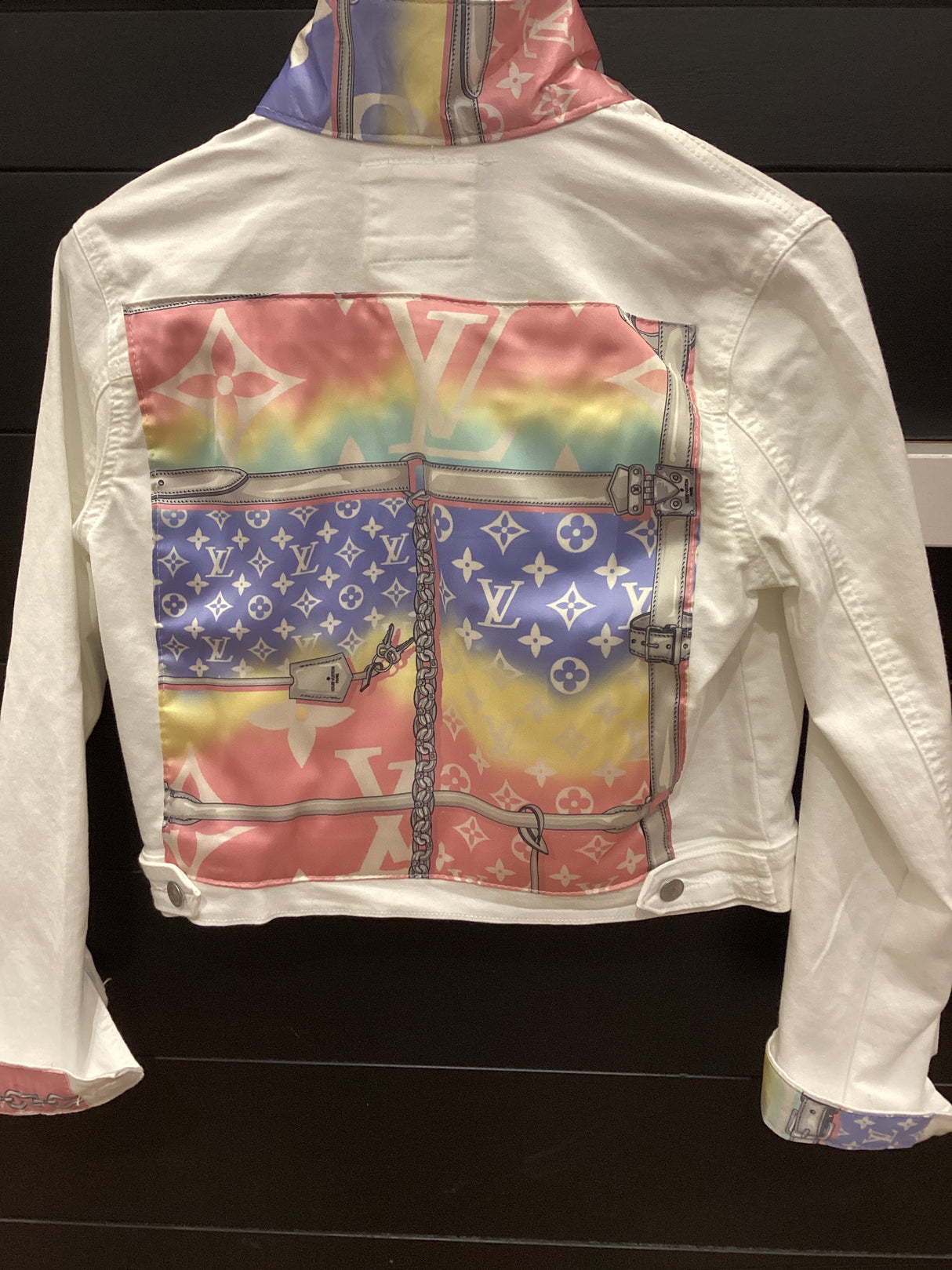 UPCYCLED VINTAGE LV2 WHITE DENIM JACKET