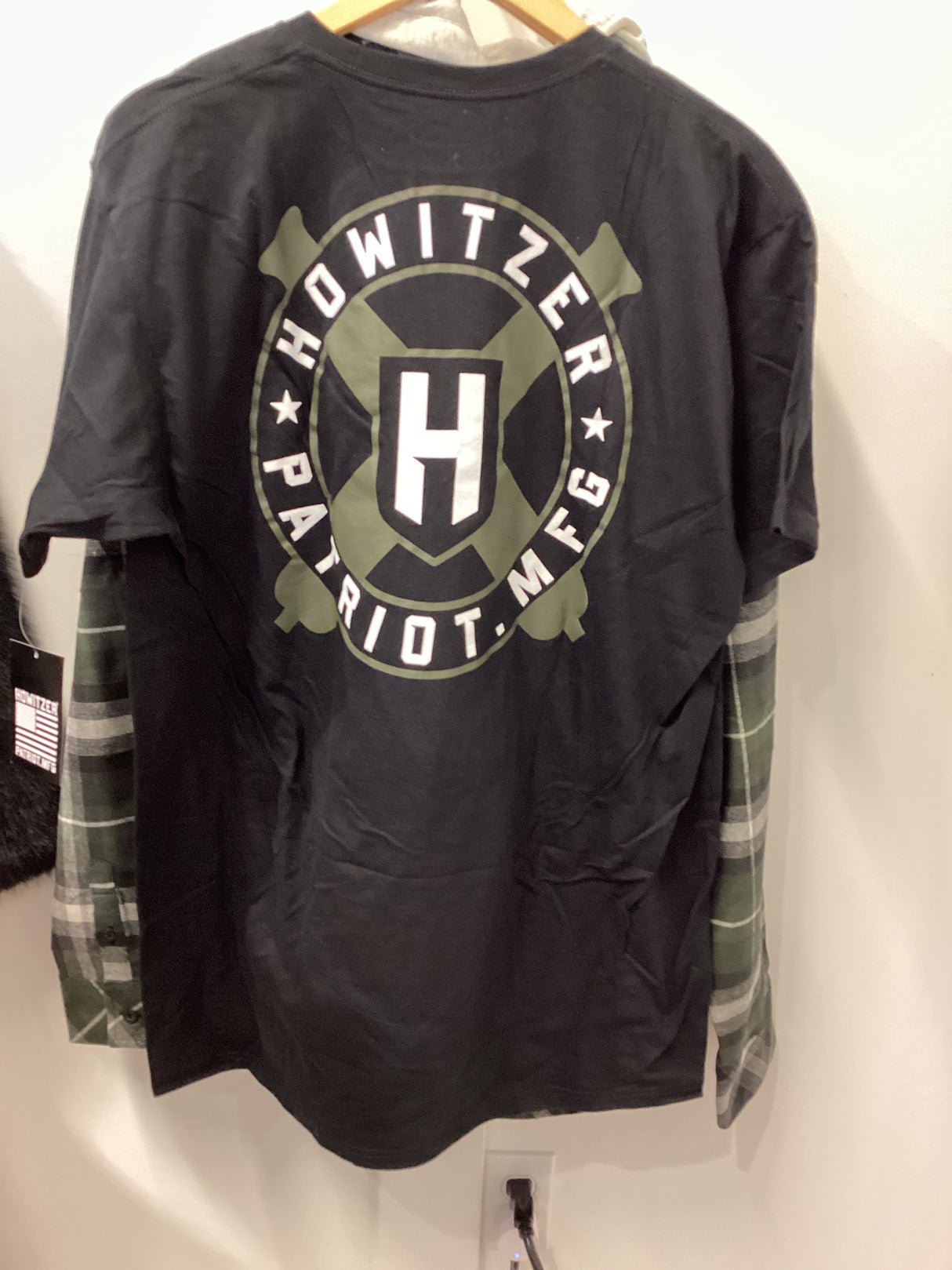 CV7388 Howitzer Logo S/S Tee