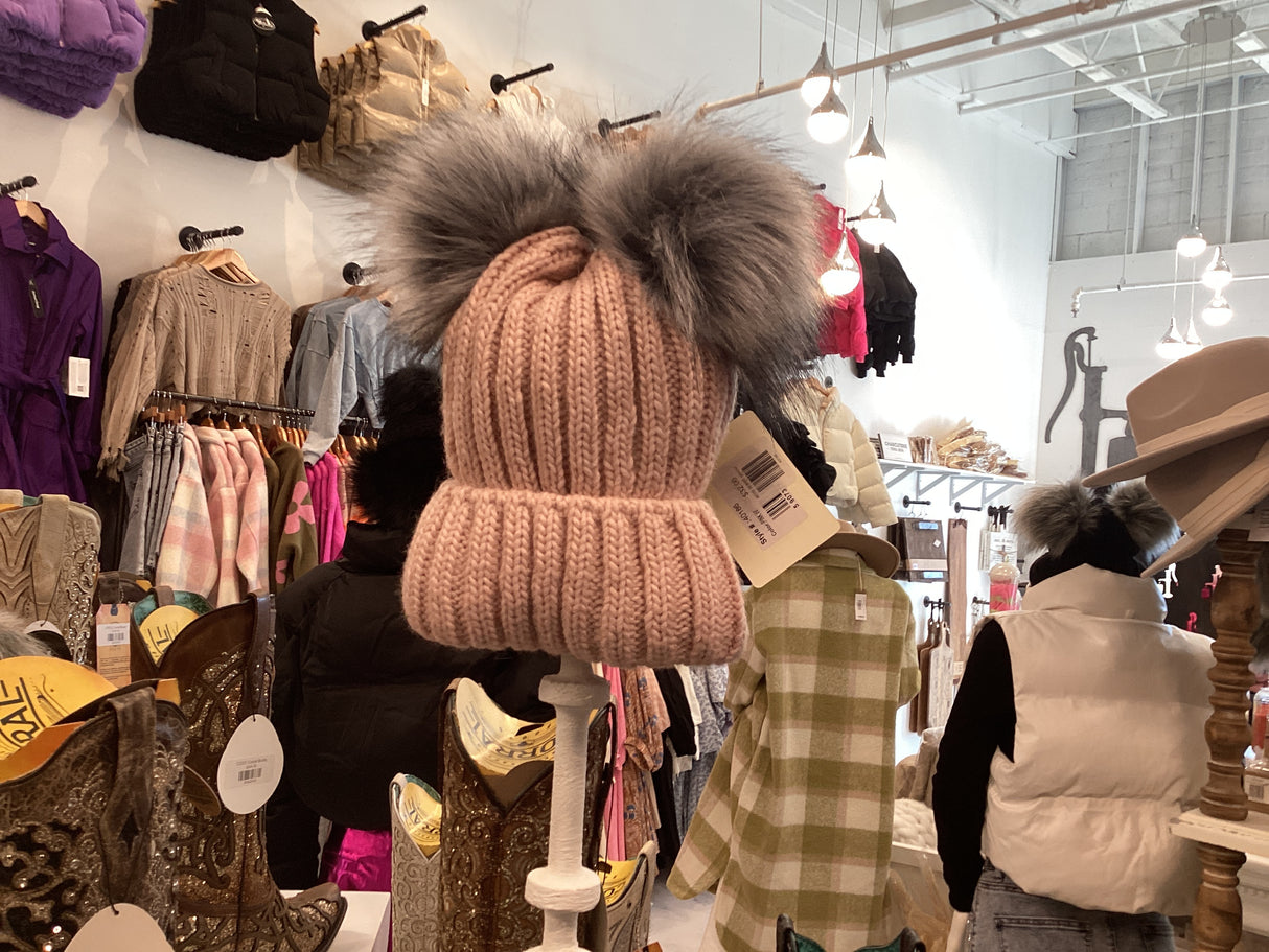40186 BEANIE (powder pink) grey dual faux fur pom