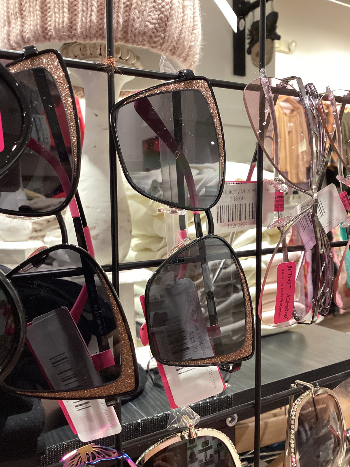 10265995 Pink Leopard Sunglasses