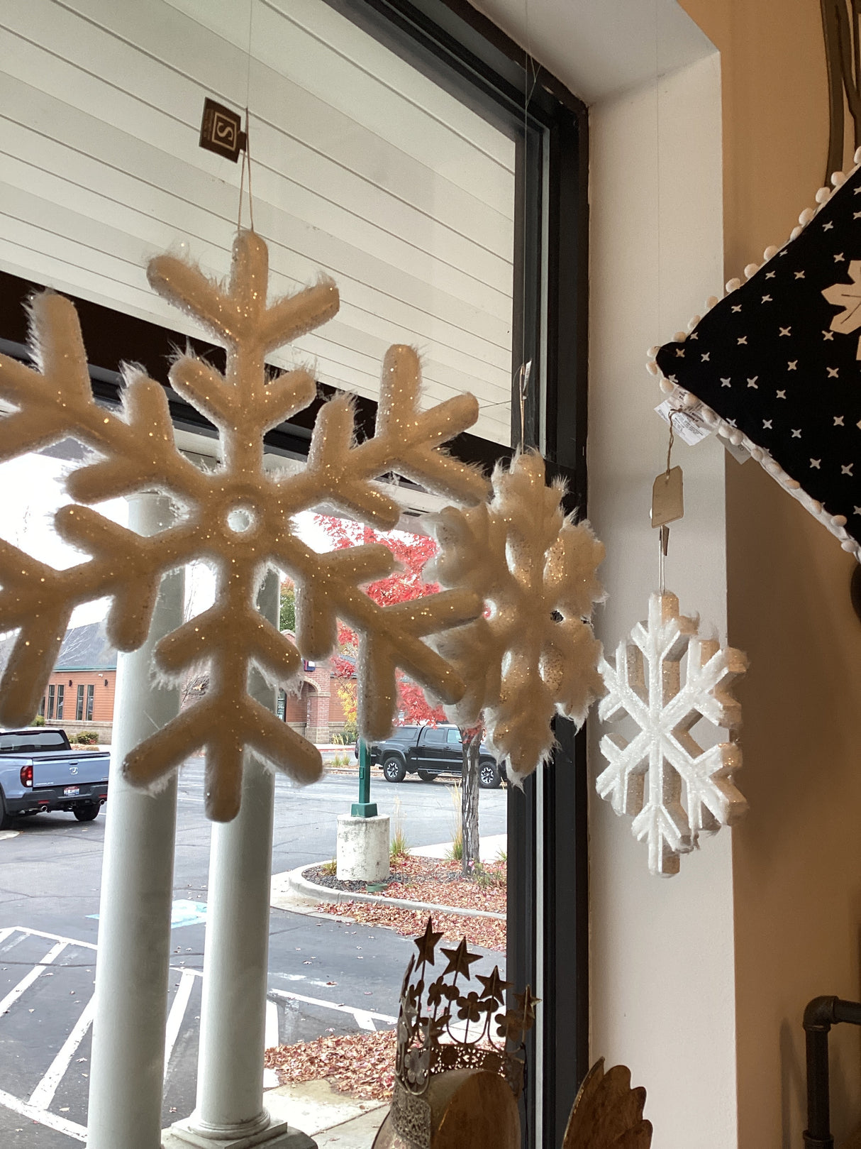 OR10258 SNOWFLAKE ORNAMENT