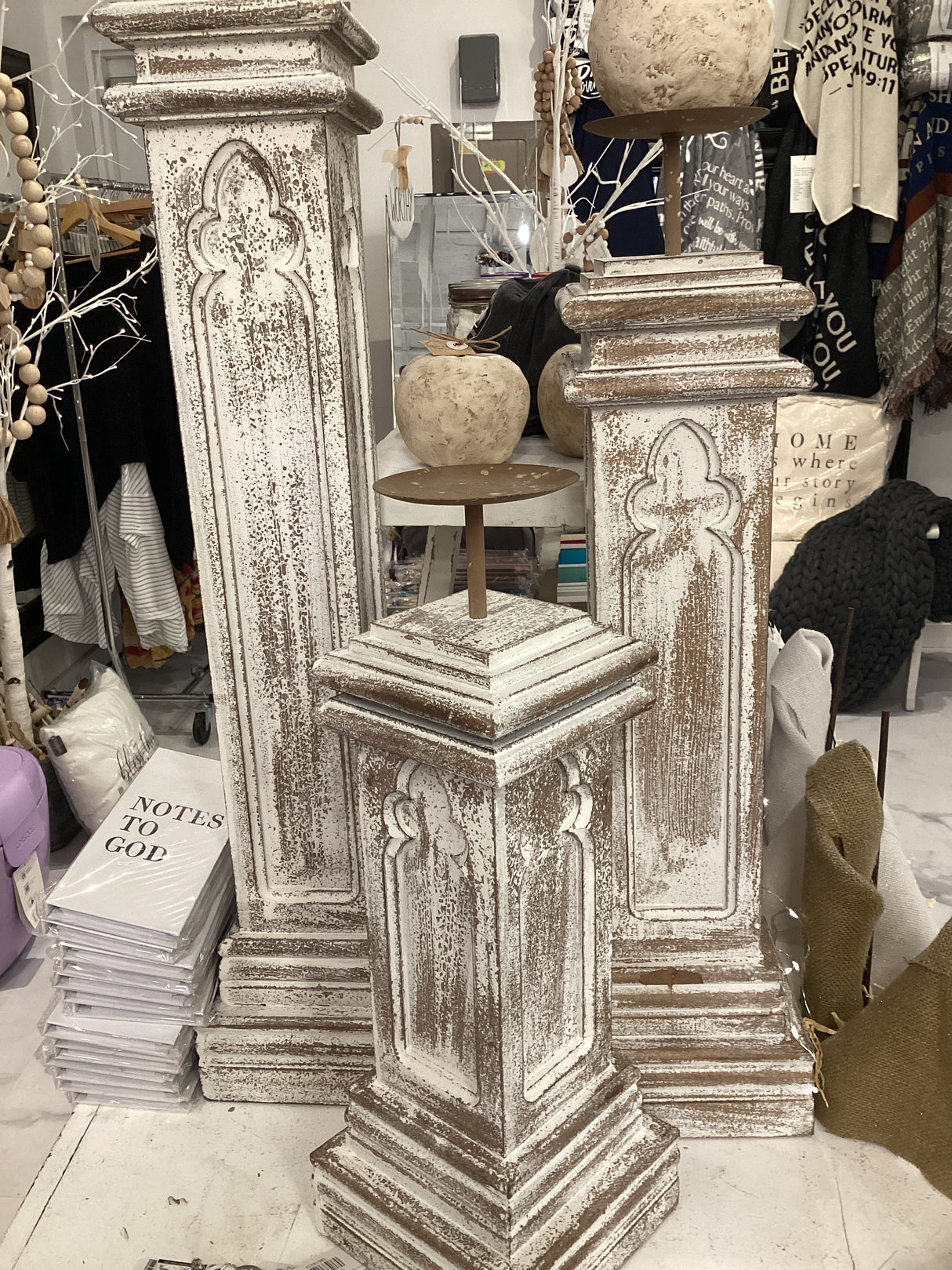 14466A-Set of 3 Archite. Candleholders