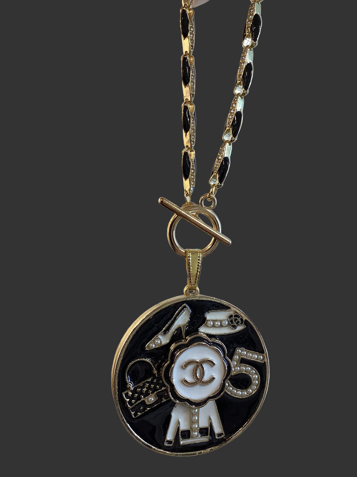 8M Necklace