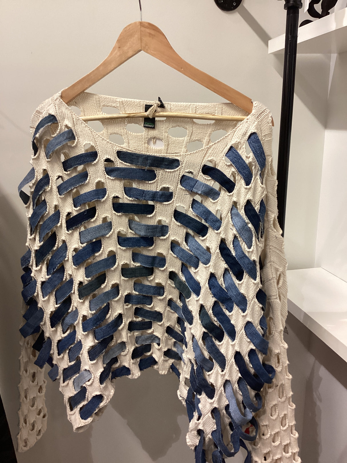 5377 Lenora Pullover