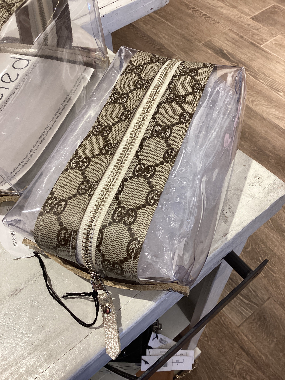2018-VM Travel Pouch