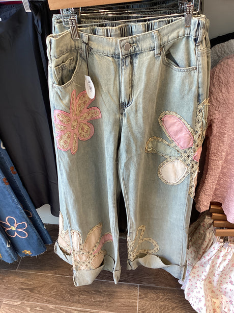 JP0609 WASHED FLOWER PATCH DENIM