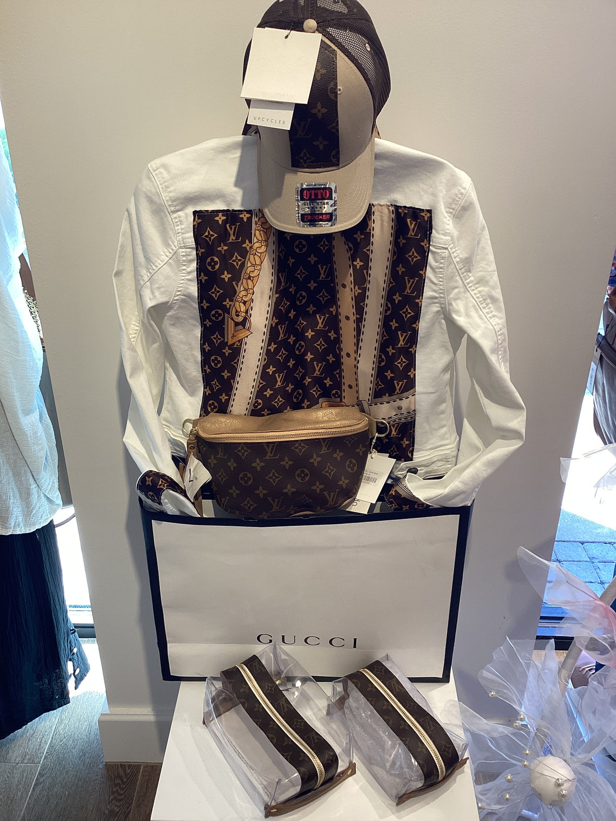 UPCYCLED VINTAGE LV3 WHITE DENIM JACKET