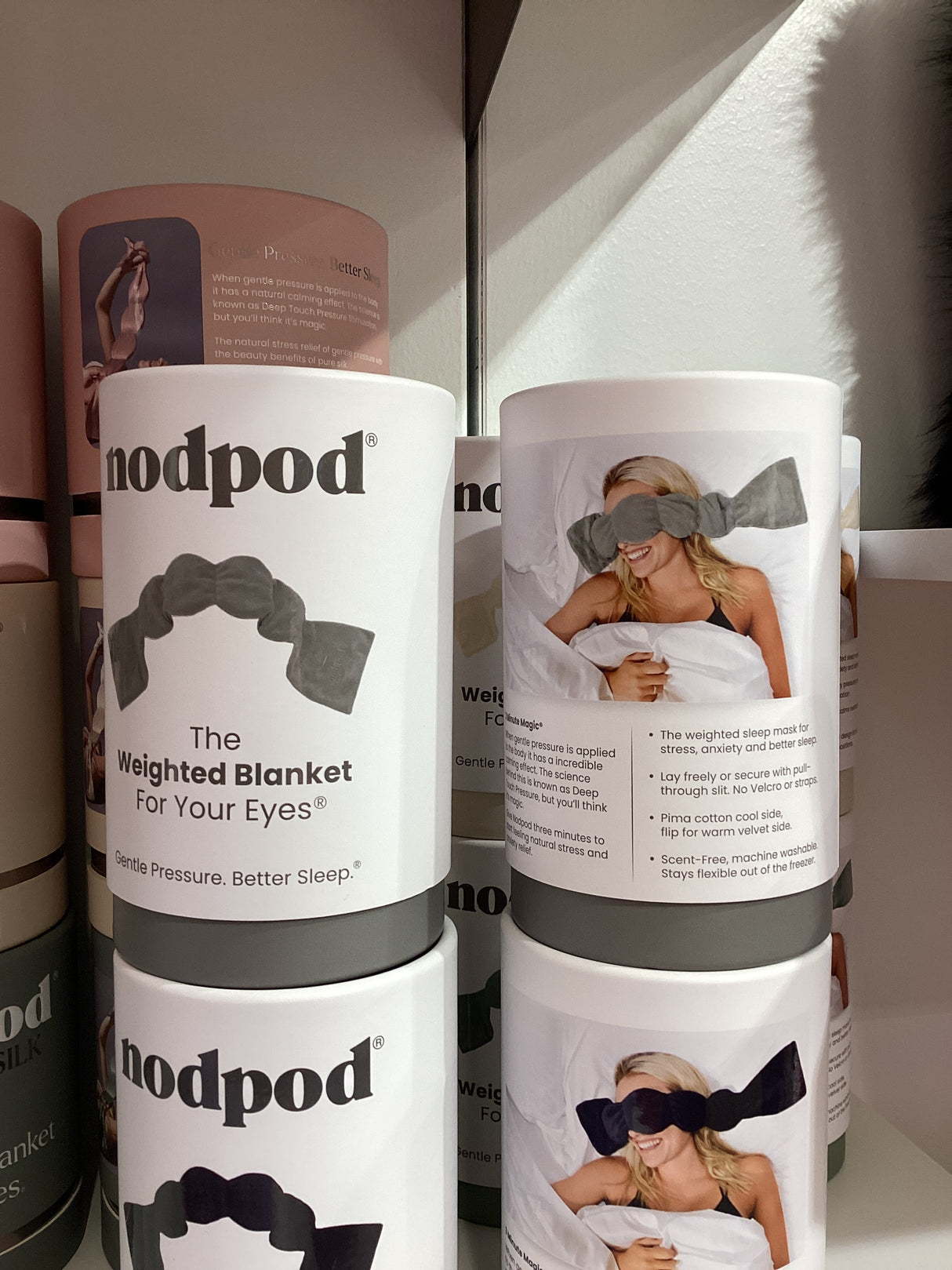 866811000178 THE WEIGHTED BLANKET FOR YOUR EYES - Elephant Gray