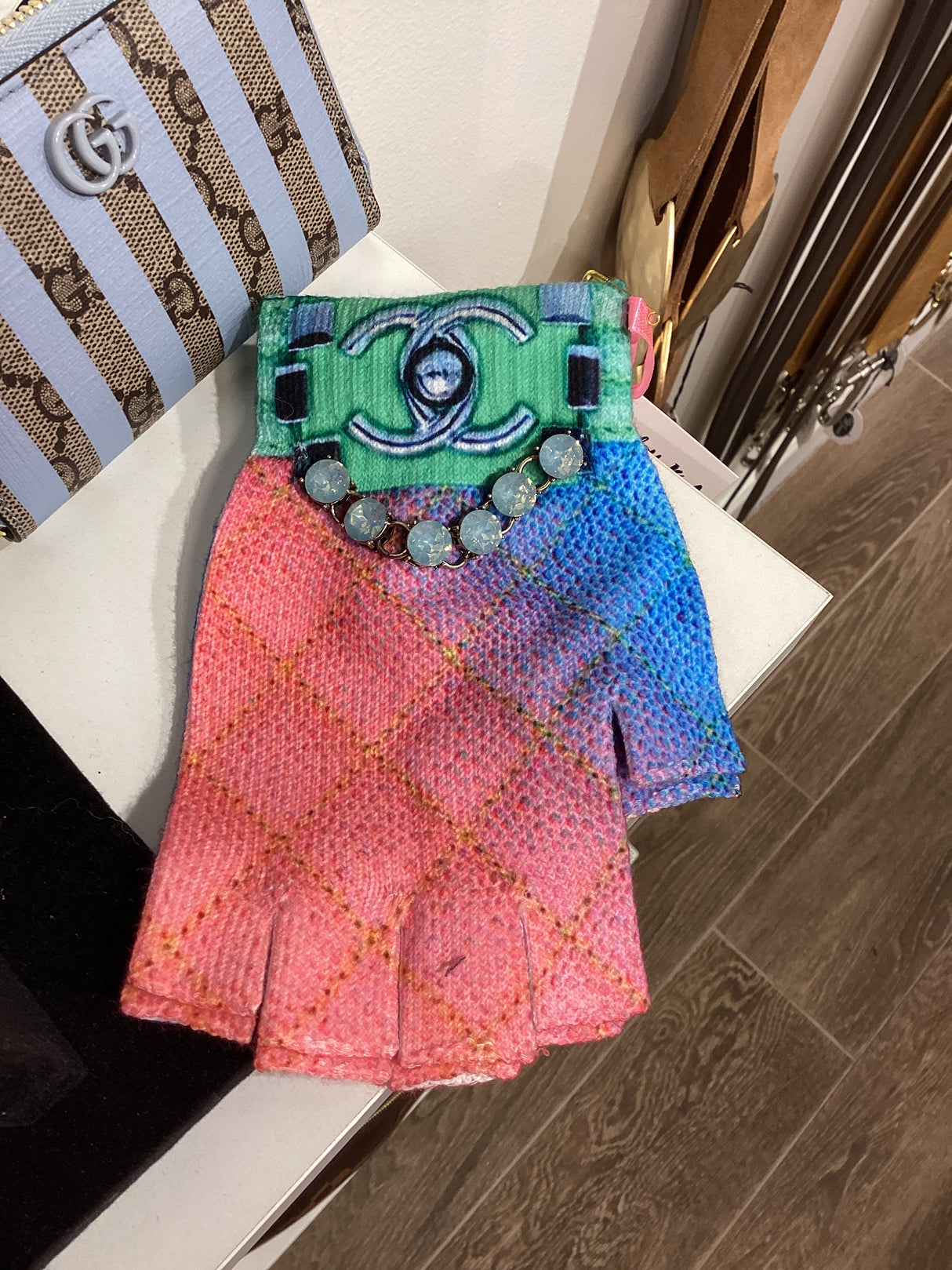 20C fingerless gloves