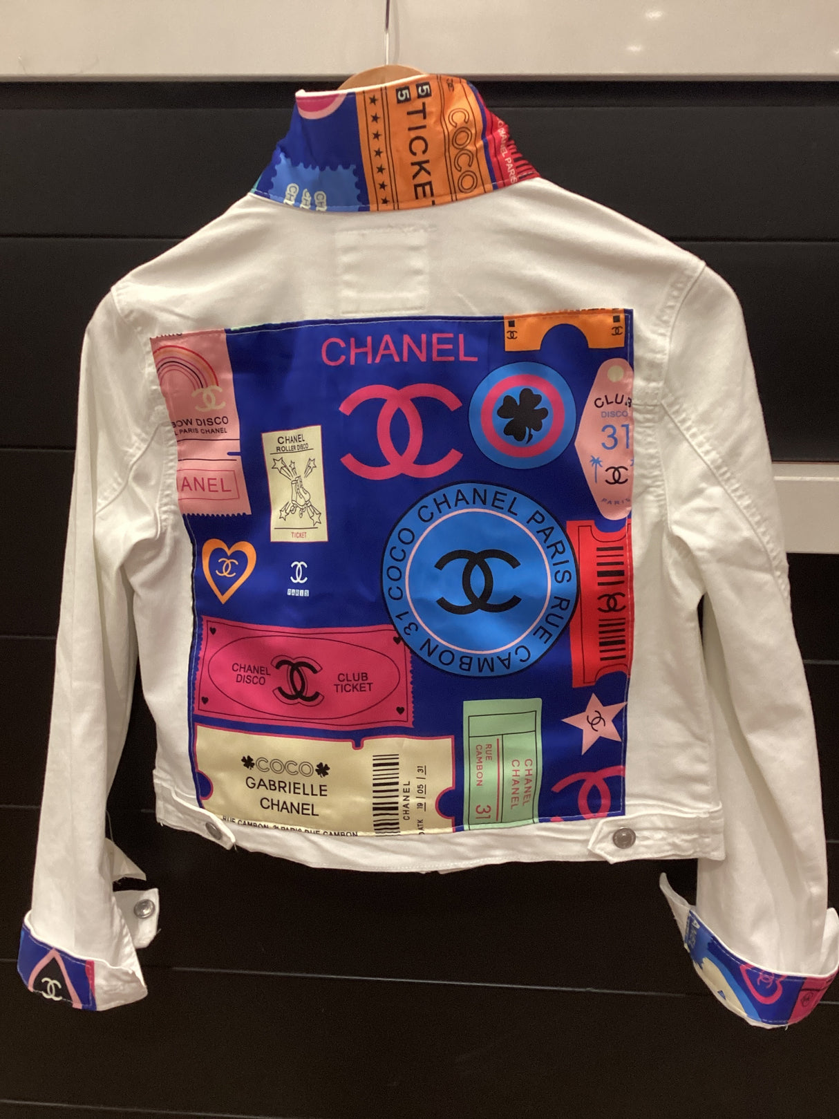 UPCYCLED VINTAGE C WHITE DENIM JACKET