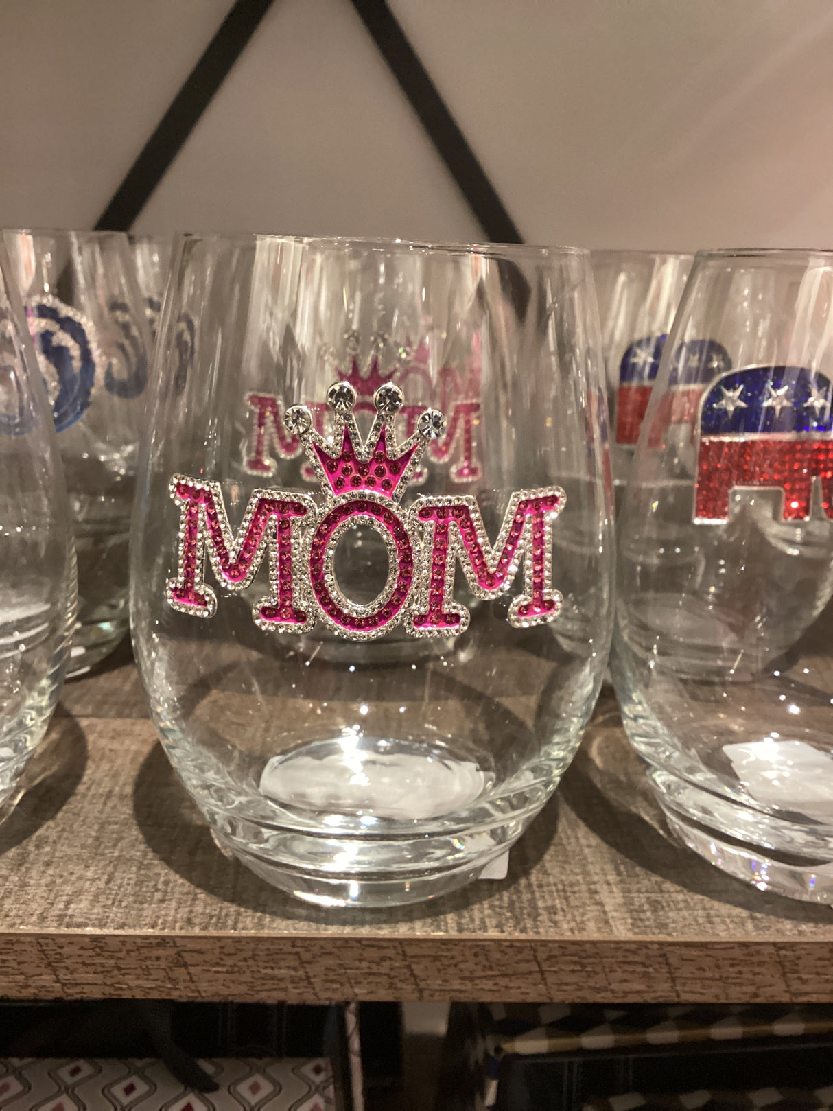 Mom Stemless