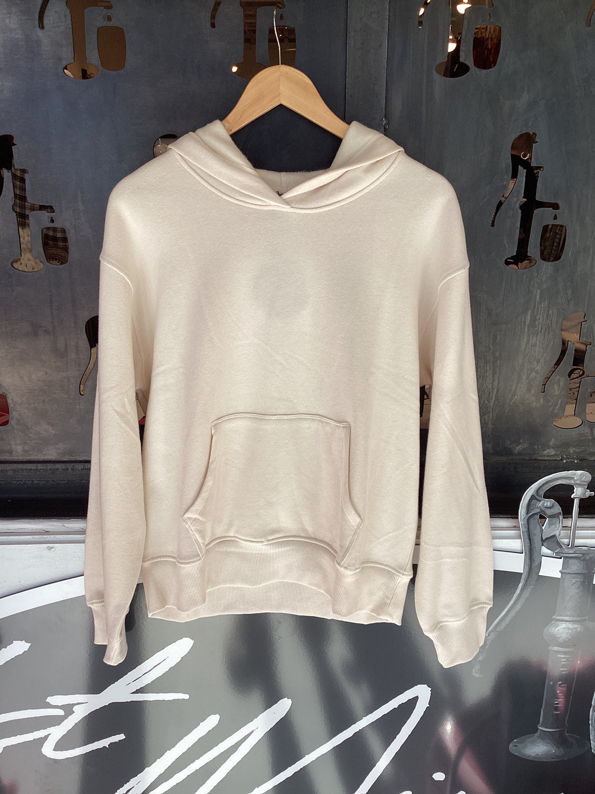 DZ24A196 Cream Sweatshirt