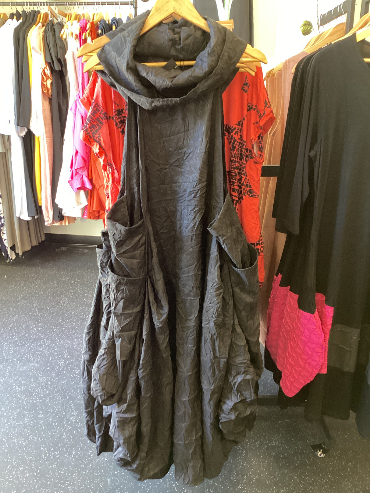 IL-1391 - Links AVI Dress