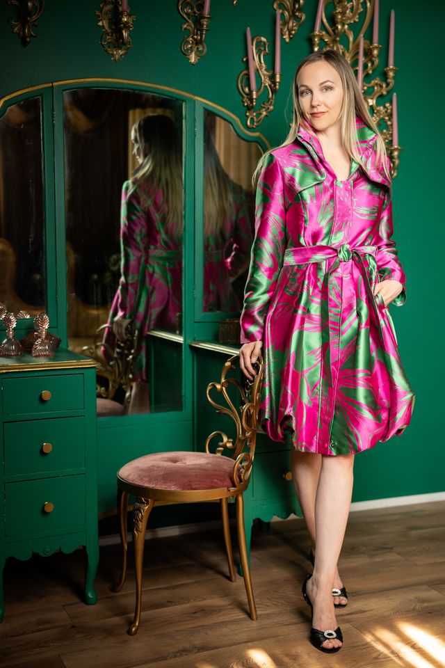 F2208 GRN/PNK BUBBLE COAT DRESS