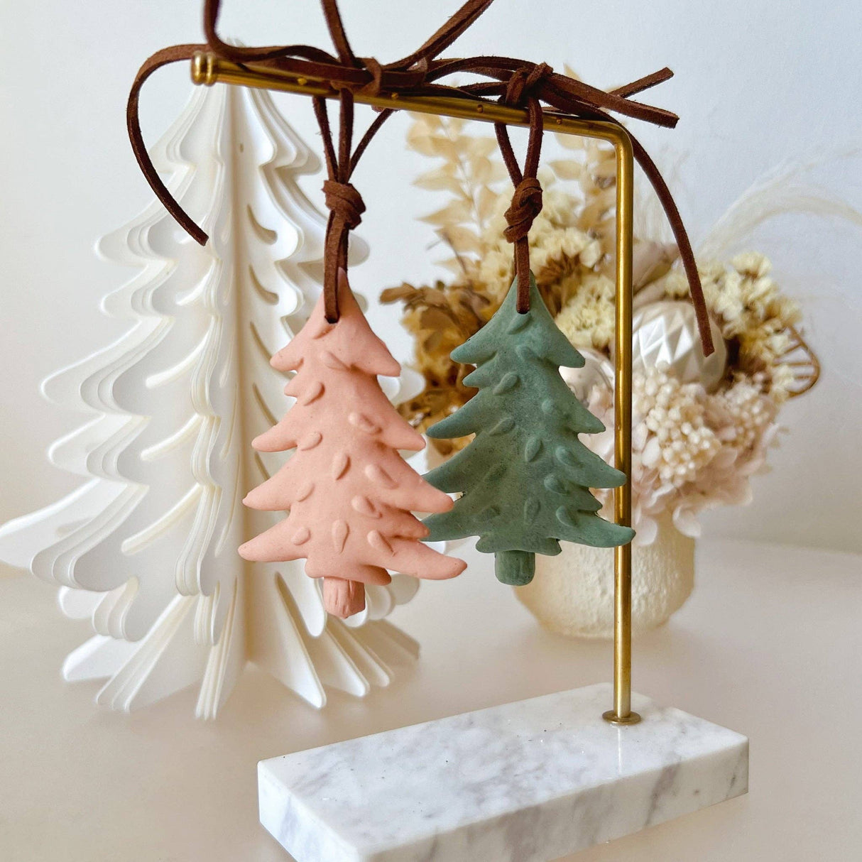 Christmas Tree Car Air Freshener: Hanging Diffuser / Australian Bush / Pink