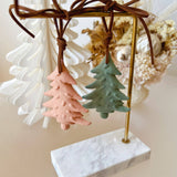 Christmas Tree Car Air Freshener: Hanging Diffuser / French Lavender / Off White