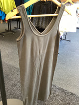 V2738 Sleeveless V Neck/Scoop Neck Tank Dress