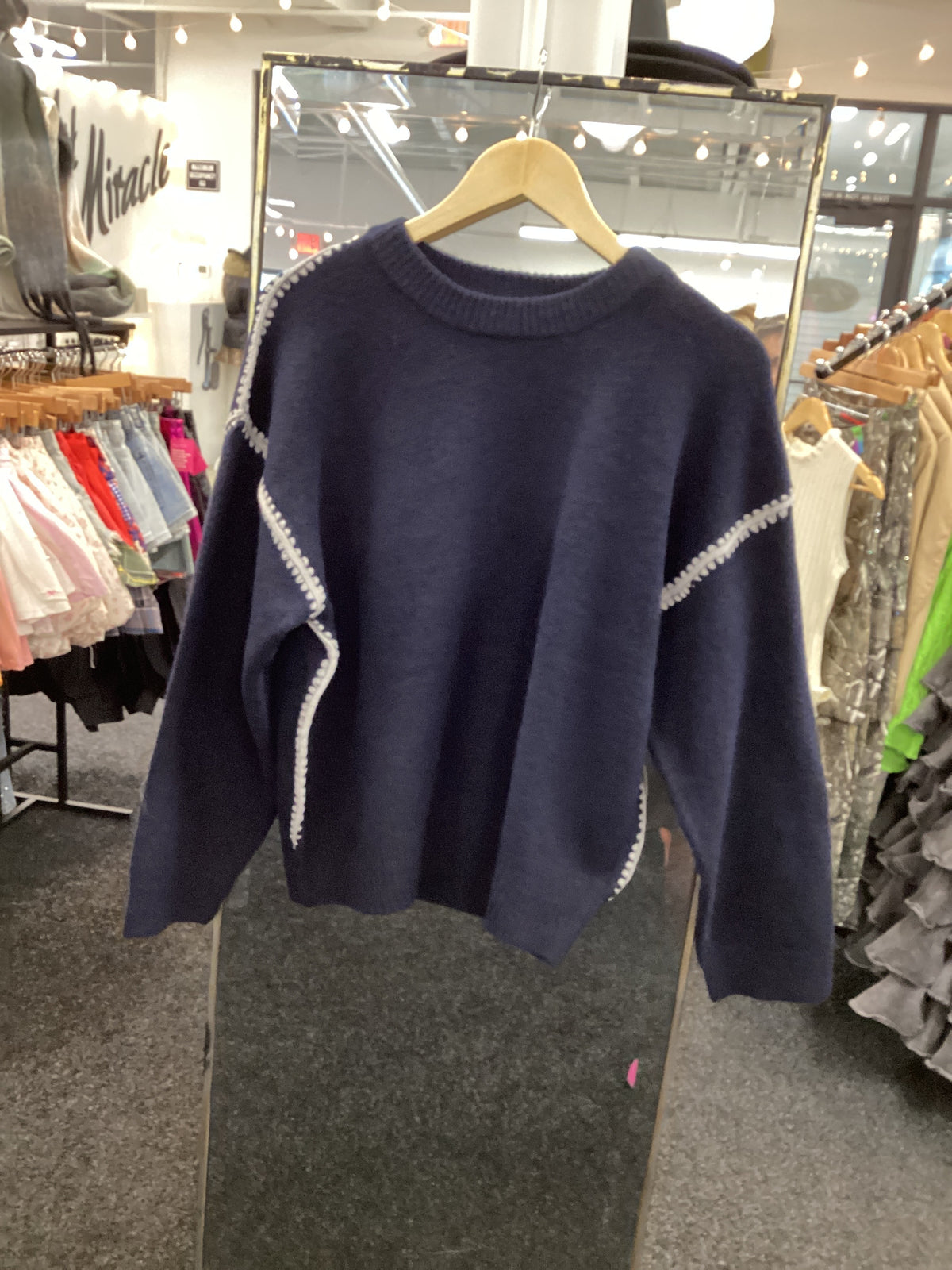 W2283 Manon Whipstitch Sweater