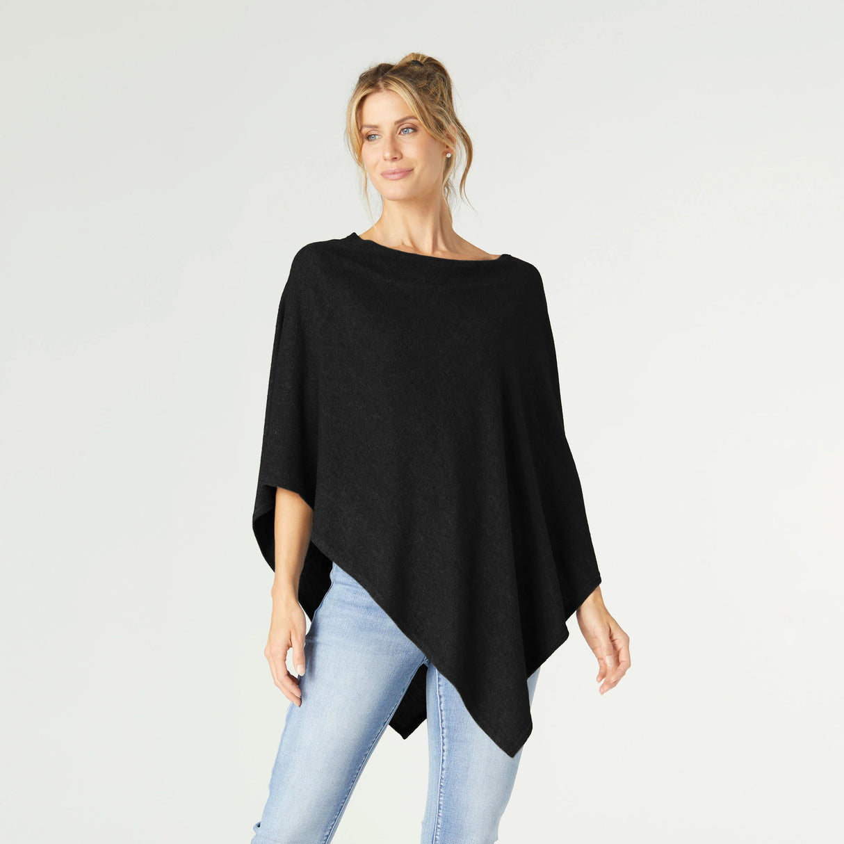 2239151A Poncho-Black