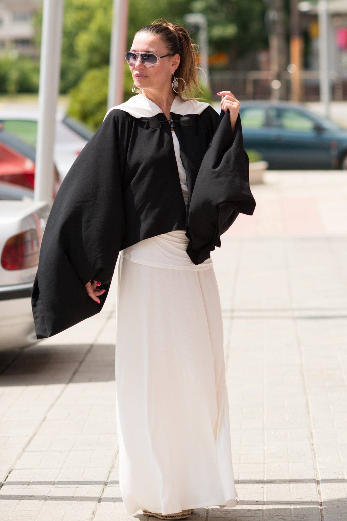 Black and White Hooded Summer Vest ANASTASIA