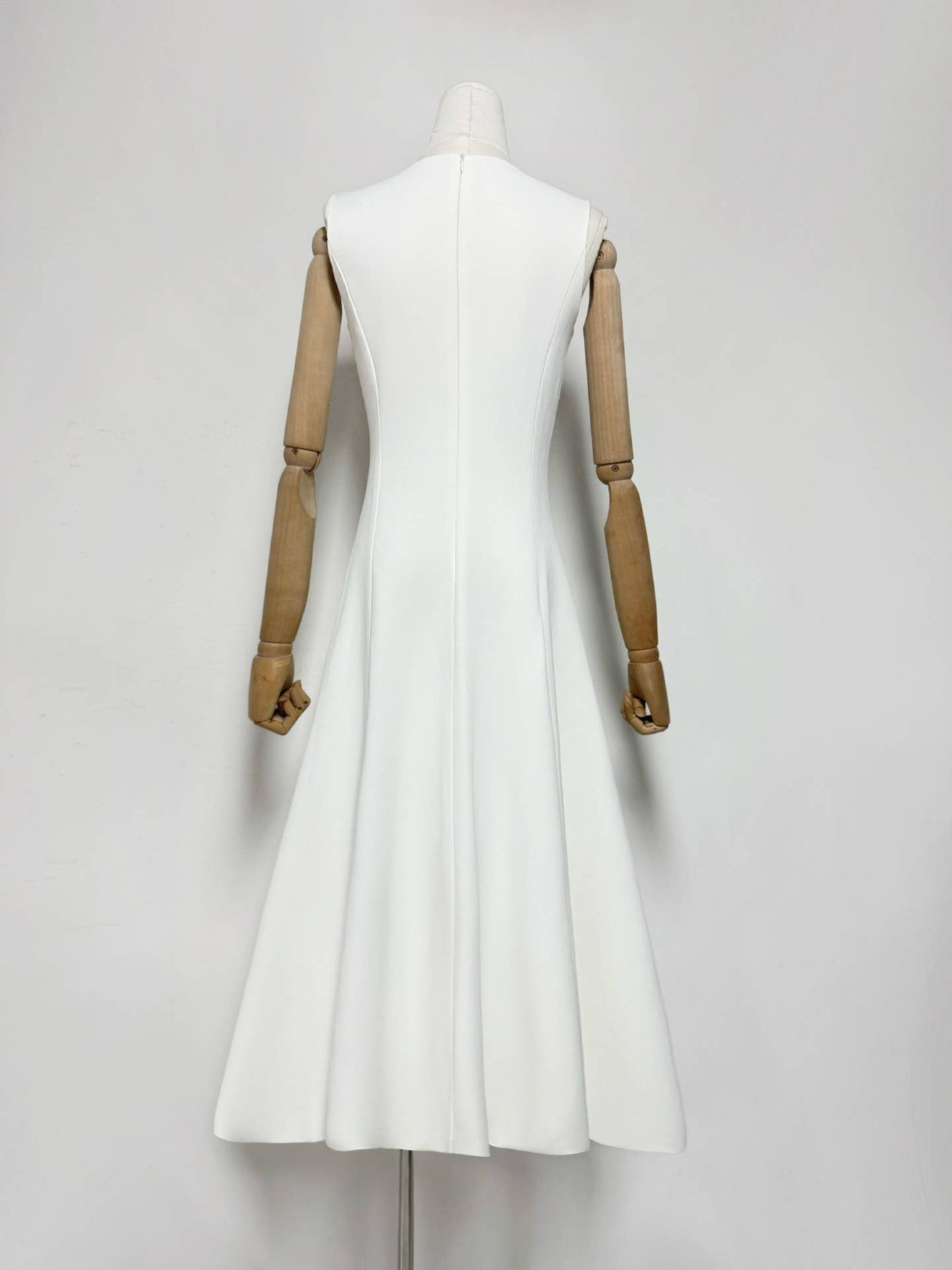 DR750Y Sleeveless 3D Floral Embroidered Elegant Long Dress