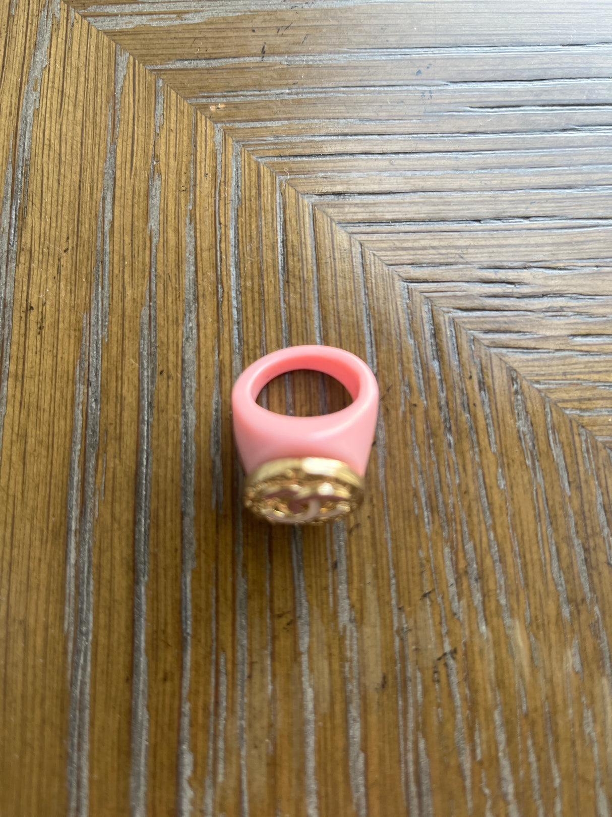 20T PINK LUCITE BAND