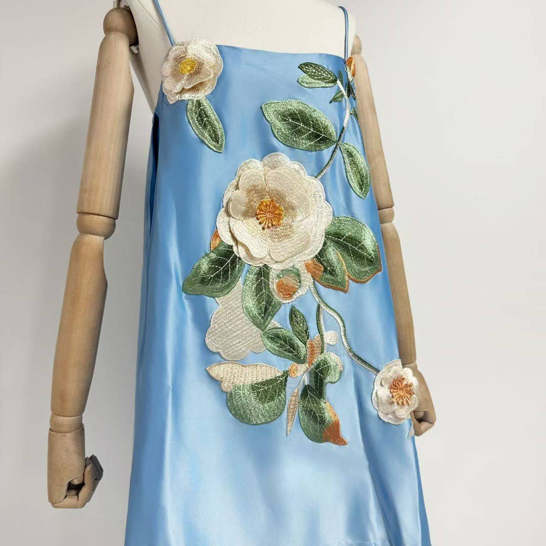 DR685Y Floral Embroidered Backless Suspender Short Skirt