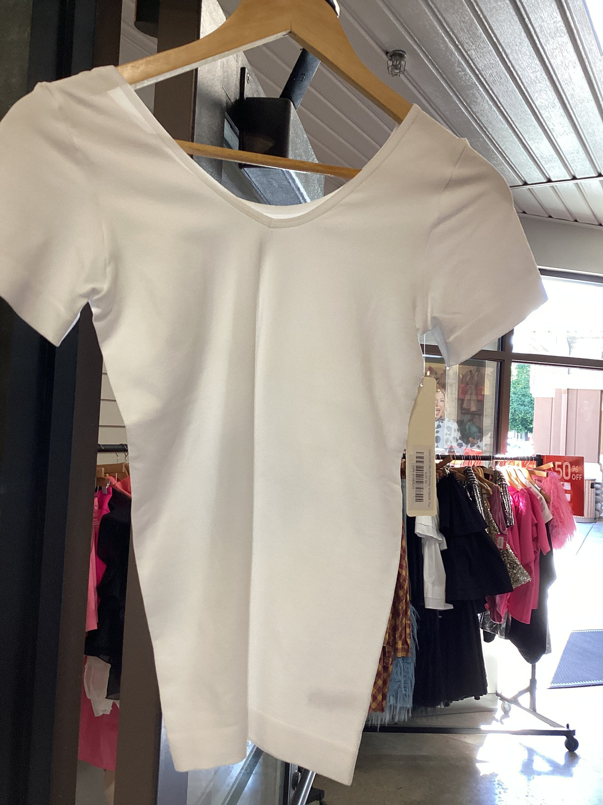SML639 Short Sleeve V-Neck Top