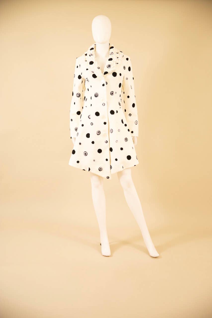 F26065 Embroidery Dots Pucker Collar Coat