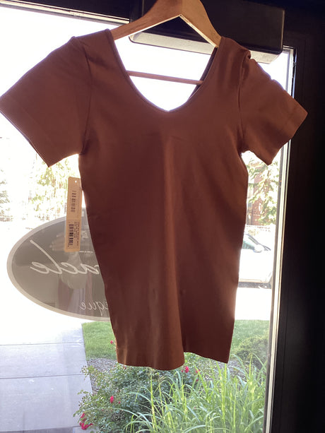 SML639 Short Sleeve V-Neck Top