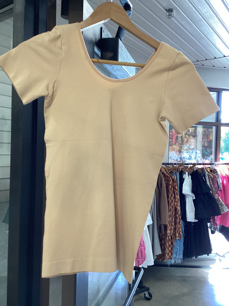 SML639 Short Sleeve V-Neck Top